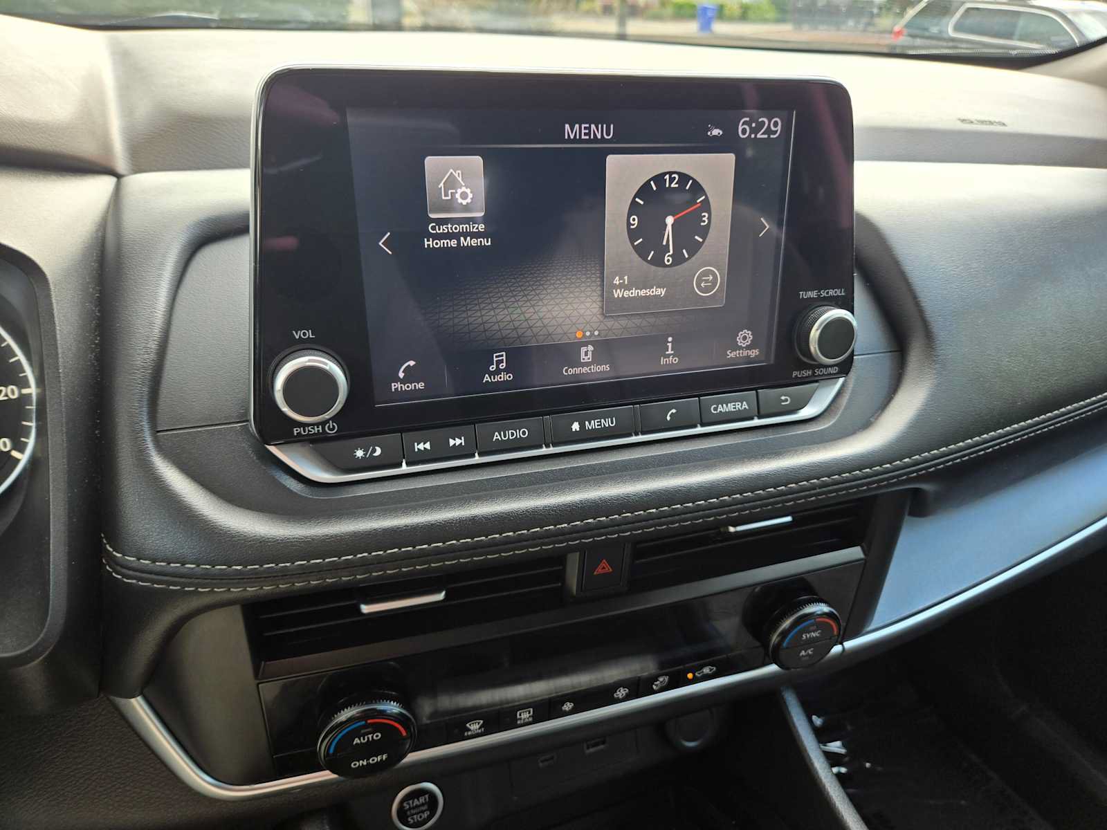 Used 2023 Nissan Rogue SV FWD image 25