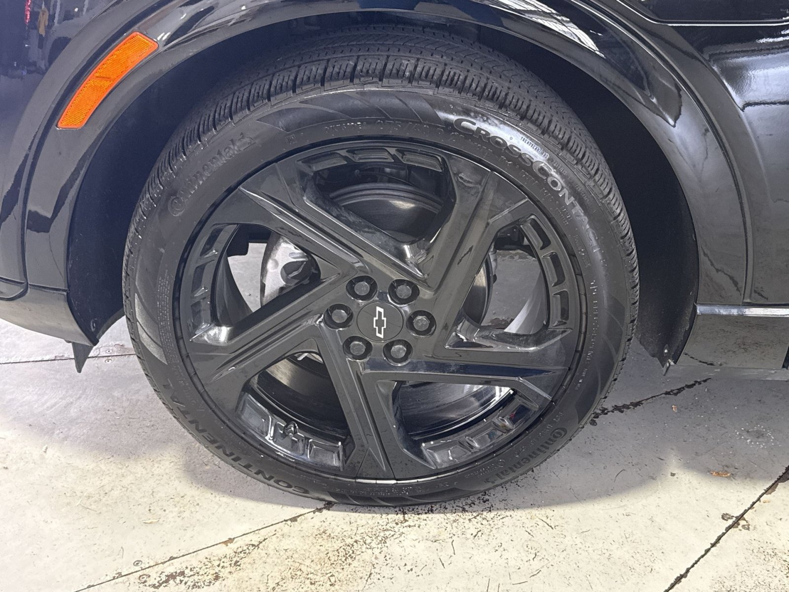 Used 2025 Chevrolet Equinox EV RS AWD/4WD image 13
