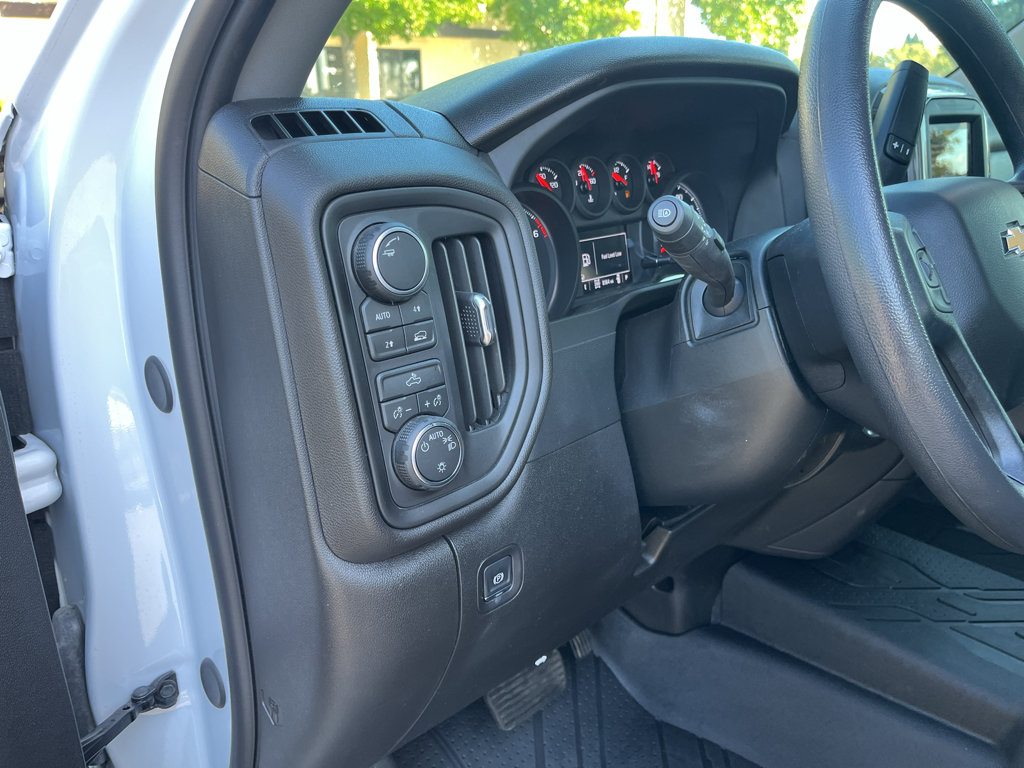 Used 2026 Chevrolet Silverado 1500 Custom AWD/4WD image 22