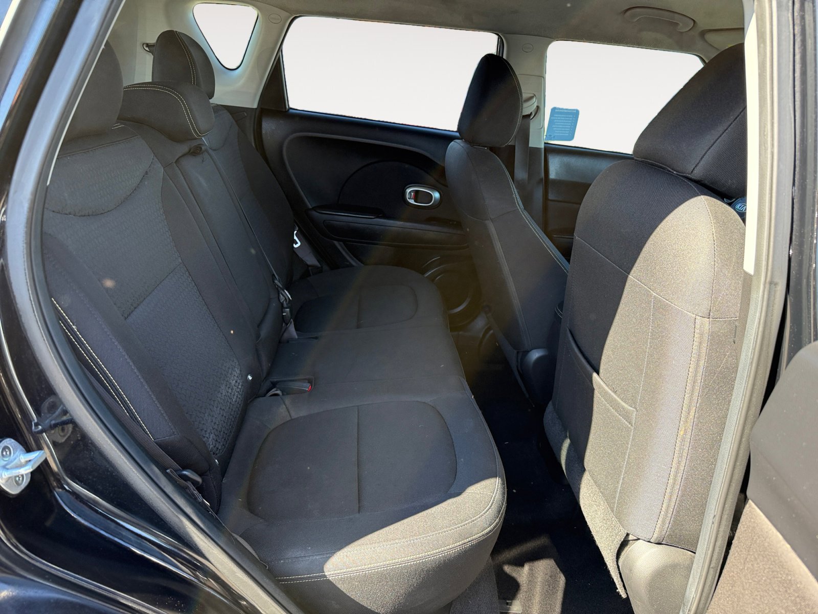 Used 2016 Kia Soul + image 18