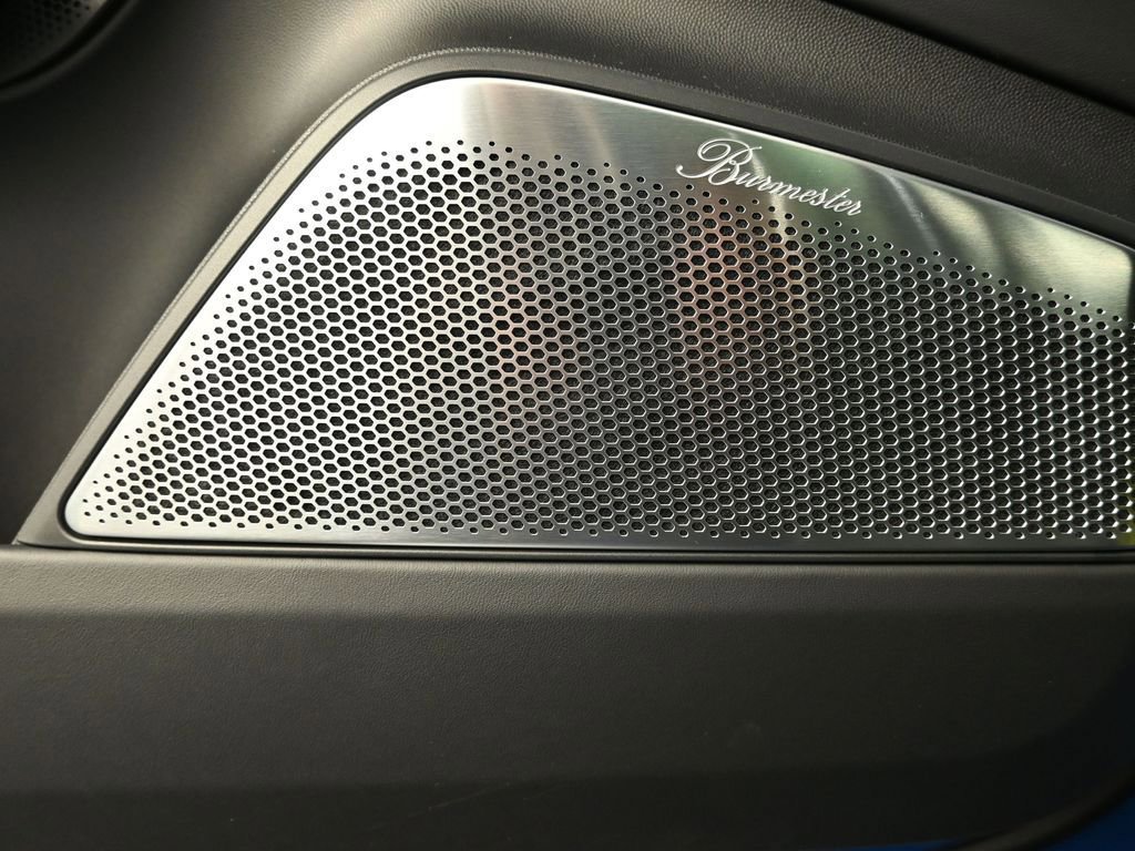 New 2026 Porsche Macan Turbo Electric image 17