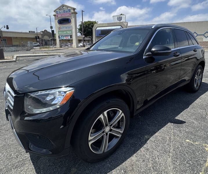 Used 2017 Mercedes-Benz GLC 300 image 3
