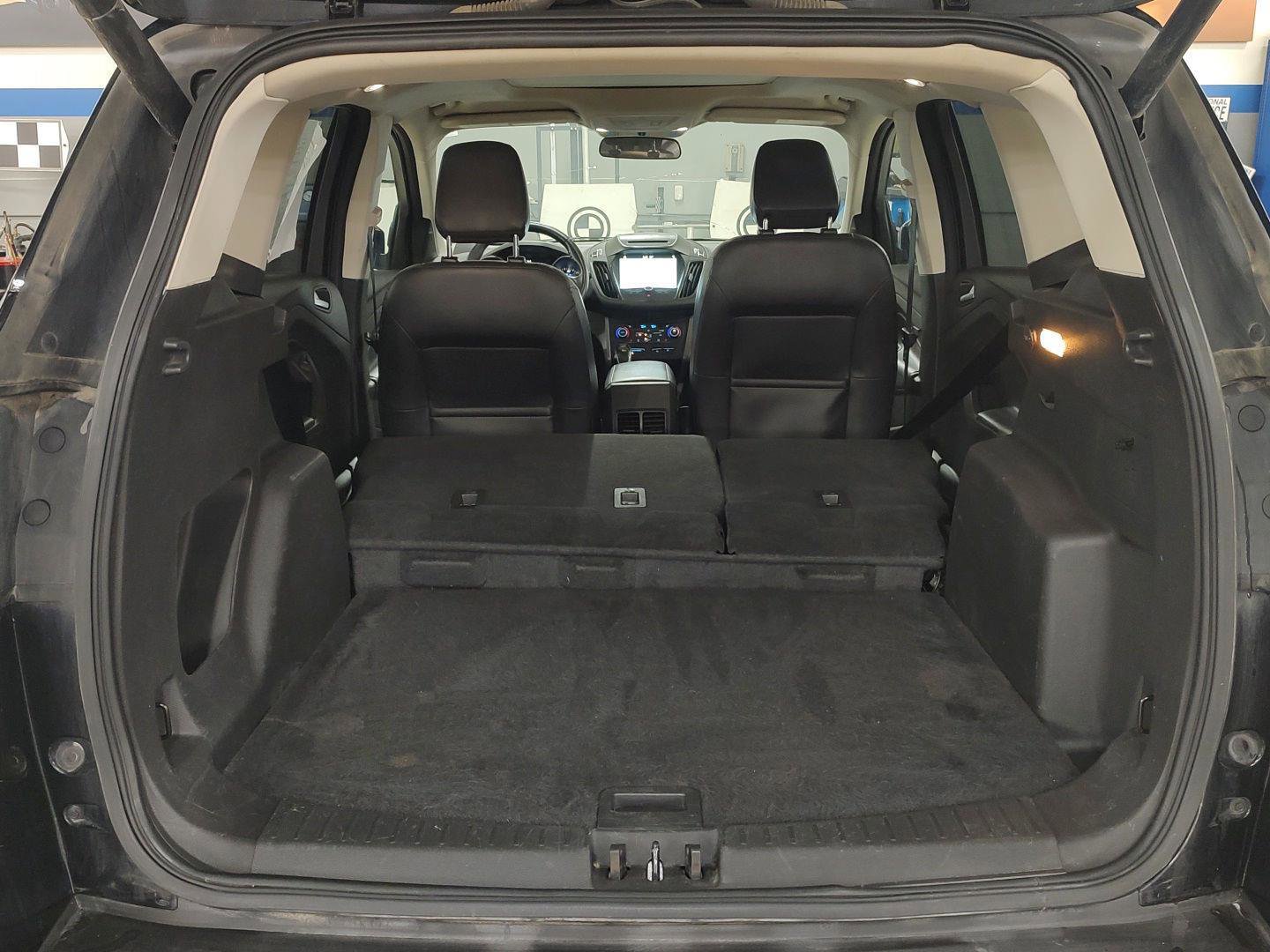 Used 2018 Ford Escape SEL w/ Canadian Touring Package image 21