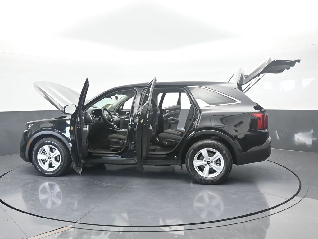 Used 2022 Kia Sorento LX image 71