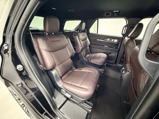 Used 2026 Ford Explorer Platinum w/ LUX Leather Package AWD/4WD image 26