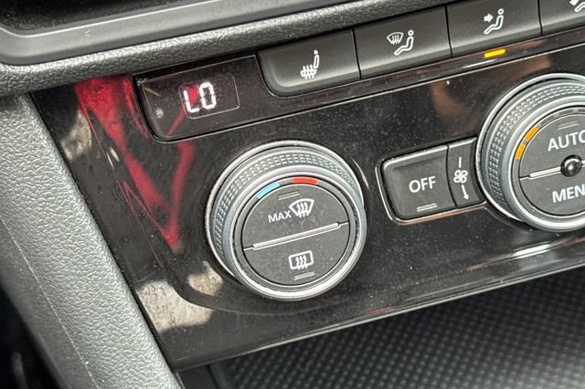 Used 2019 Volkswagen Jetta SE FWD image 29
