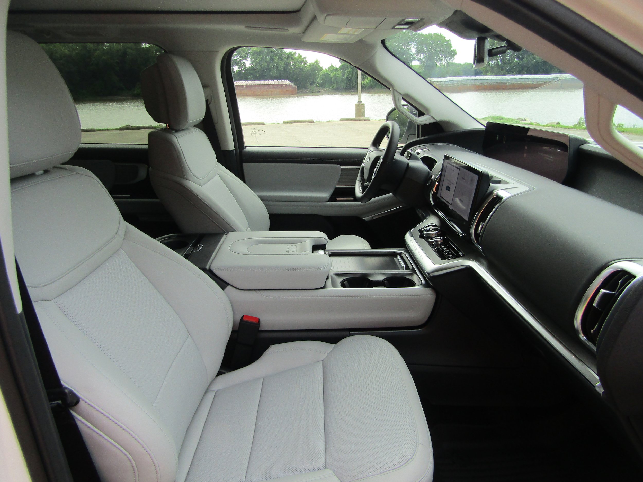 New 2027 Ford Expedition Platinum AWD/4WD image 21