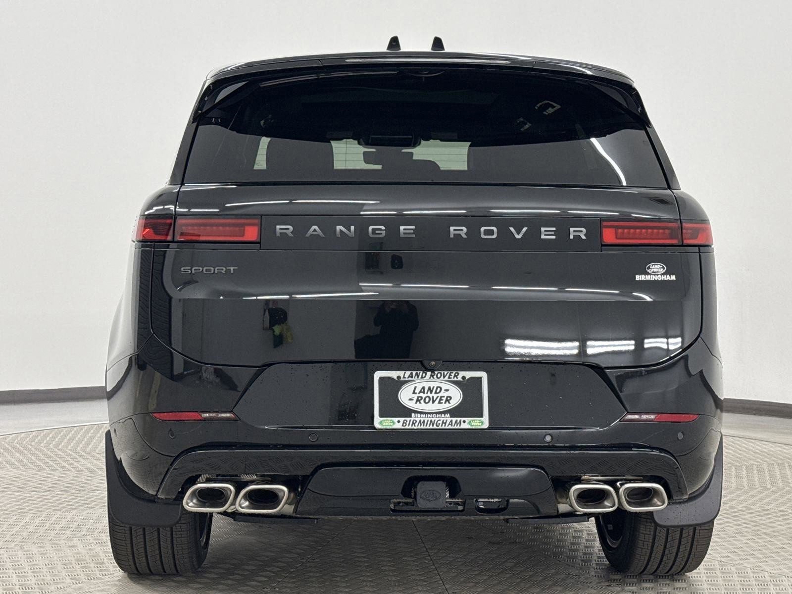 New 2025 Land Rover Range Rover Sport Dynamic SE image 10