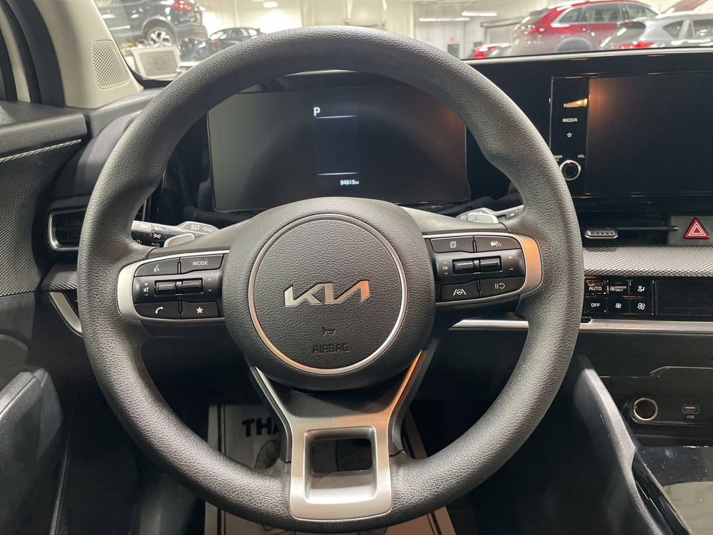 Certified 2023 Kia Sportage LX image 7