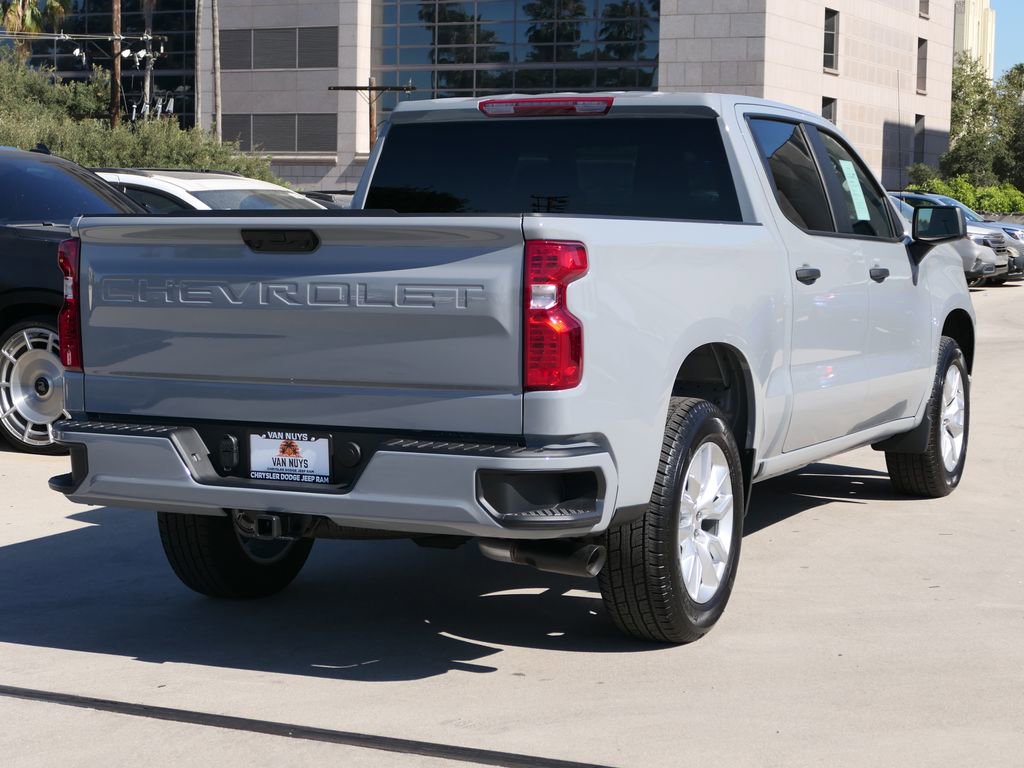 Used 2025 Chevrolet Silverado 1500 Custom image 4