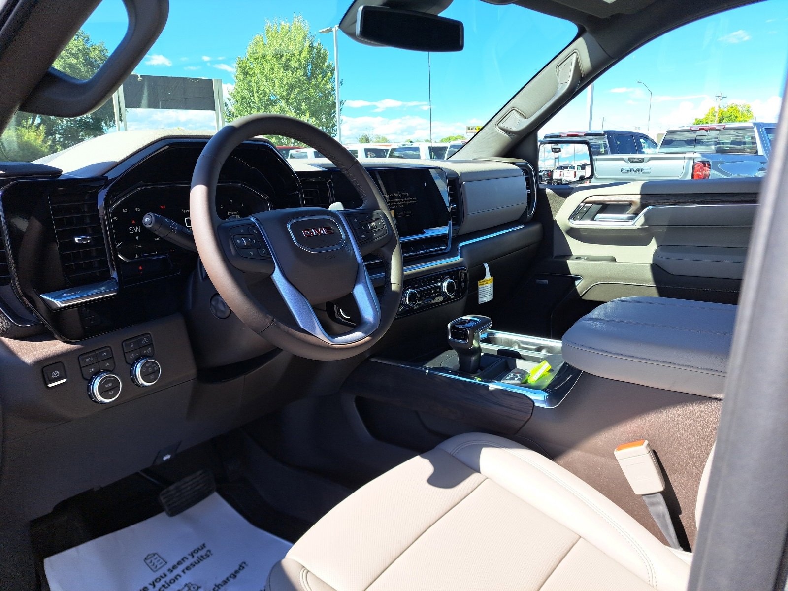 New 2026 GMC Sierra 1500 SLT w/ SLT Premium Package image 28