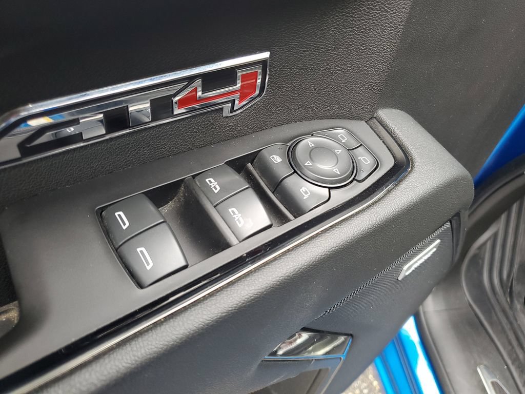 Used 2024 GMC Sierra 1500 AT4 w/ Technology Package AWD/4WD image 9