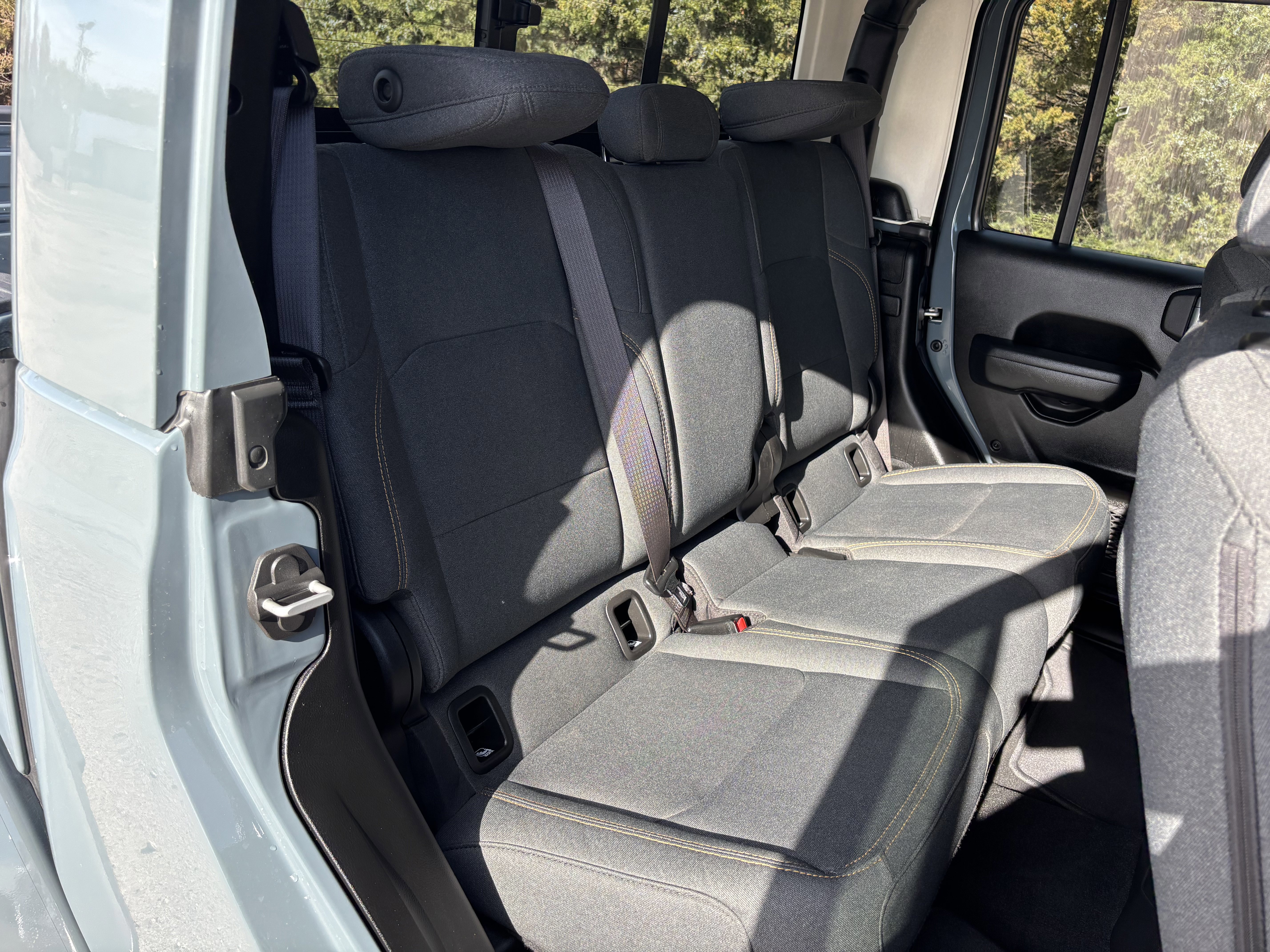 Used 2025 Jeep Gladiator Sport image 23