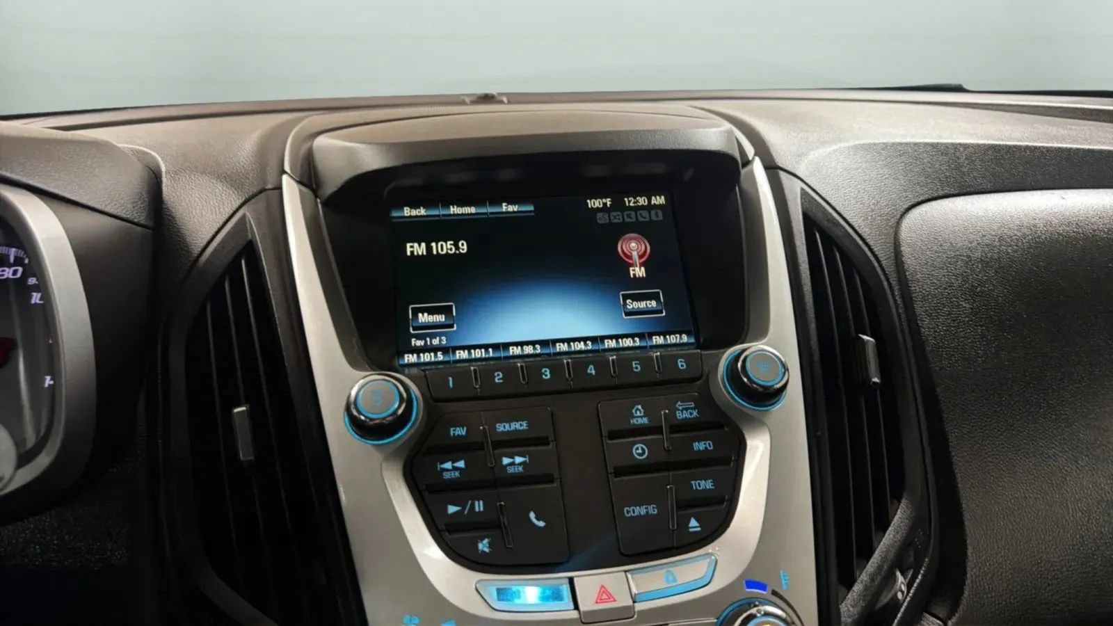 Used 2015 Chevrolet Equinox LT w/ Driver Convenience Package FWD image 14