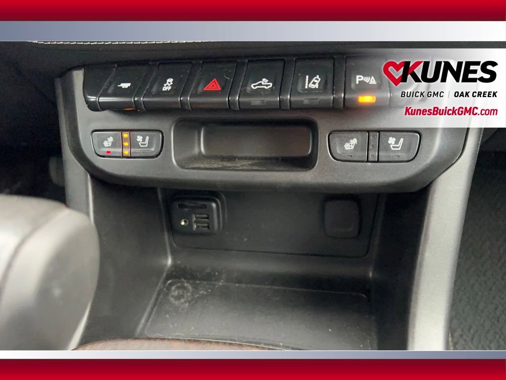 Used 2021 GMC Canyon Denali image 23