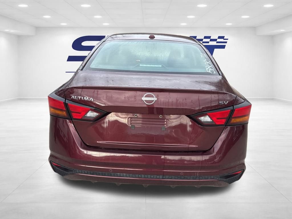 Used 2024 Nissan Altima 2.5 SV image 6