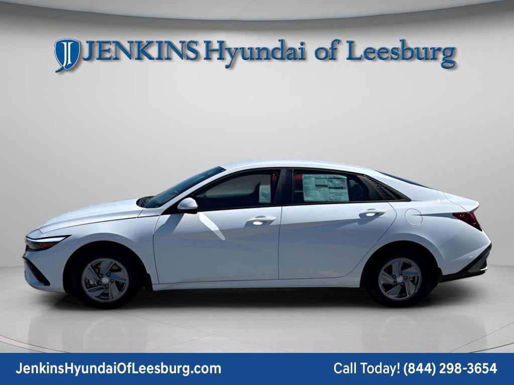 New 2026 Hyundai Elantra SE image 5