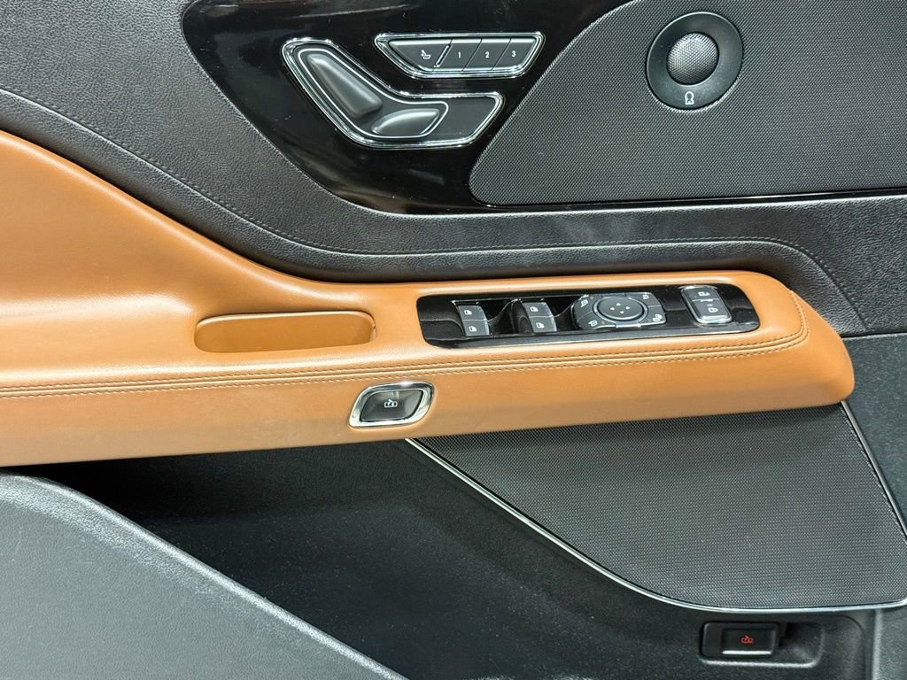 Used 2022 Lincoln Aviator Grand Touring w/ Equipment Group 301A image 16