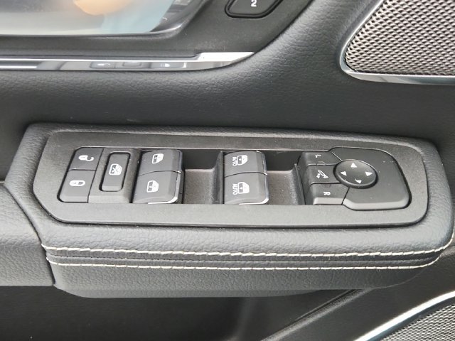 New 2026 RAM 1500 Laramie w/ Night Edition AWD/4WD image 39