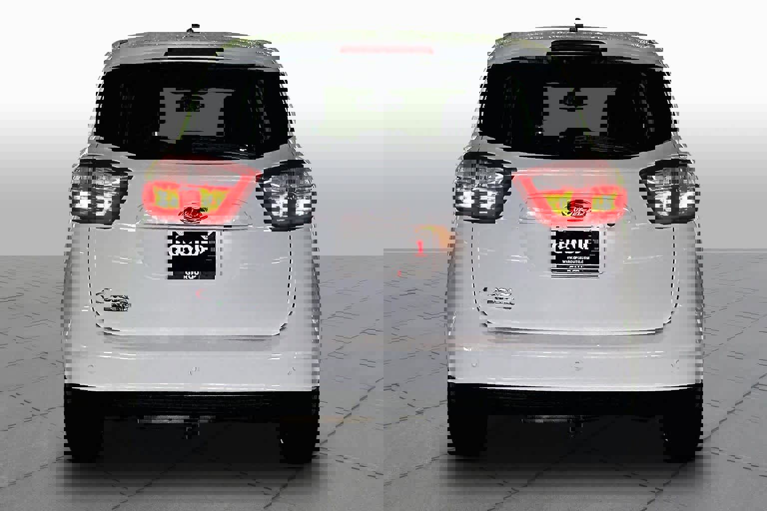 Used 2015 Ford C-MAX Energi SEL w/ Equipment Group 303A image 4