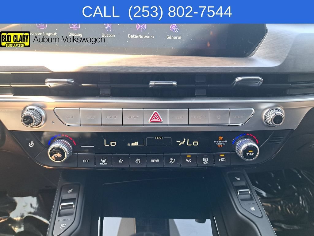 Used 2025 Kia Telluride AWD image 15