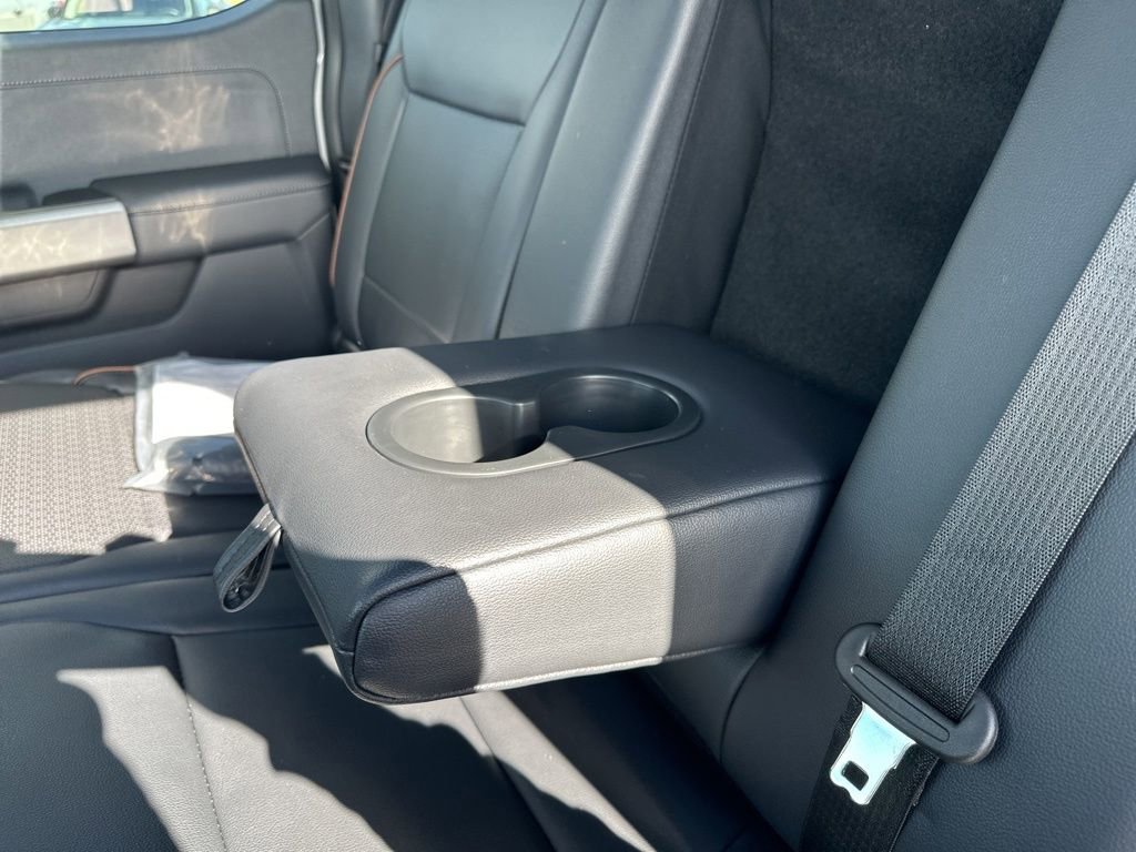 New 2026 Ford F250 Lariat w/ Black Appearance Package image 40