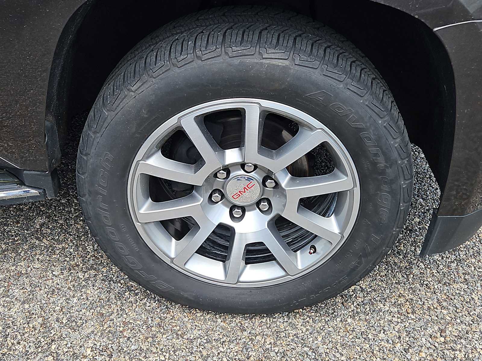 Used 2020 GMC Yukon Denali AWD/4WD image 10