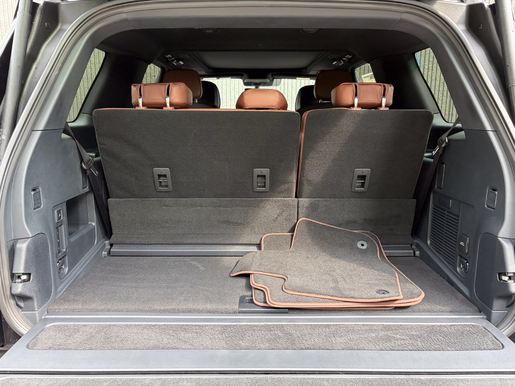 New 2027 Lincoln Navigator Reserve AWD/4WD image 24