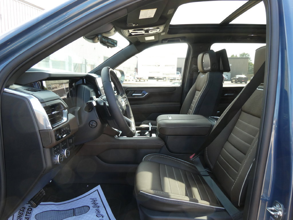 New 2026 GMC Yukon XL Denali Ultimate AWD/4WD image 19