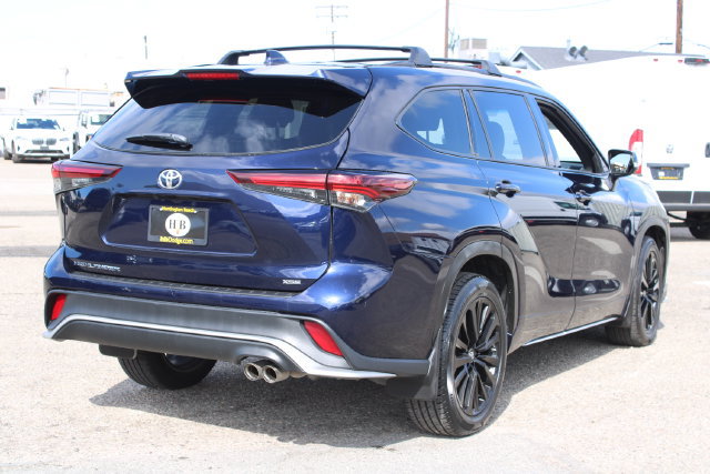 Used 2024 Toyota Highlander XSE FWD image 5