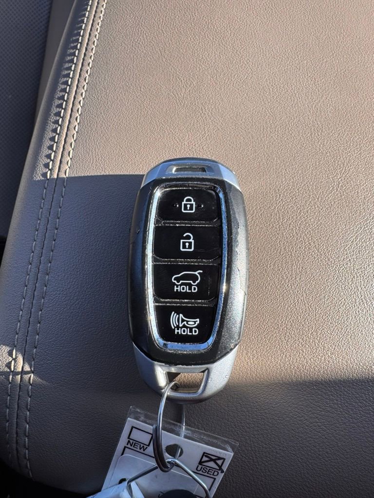Used 2020 Hyundai Santa Fe SEL w/ Cargo Package FWD image 33