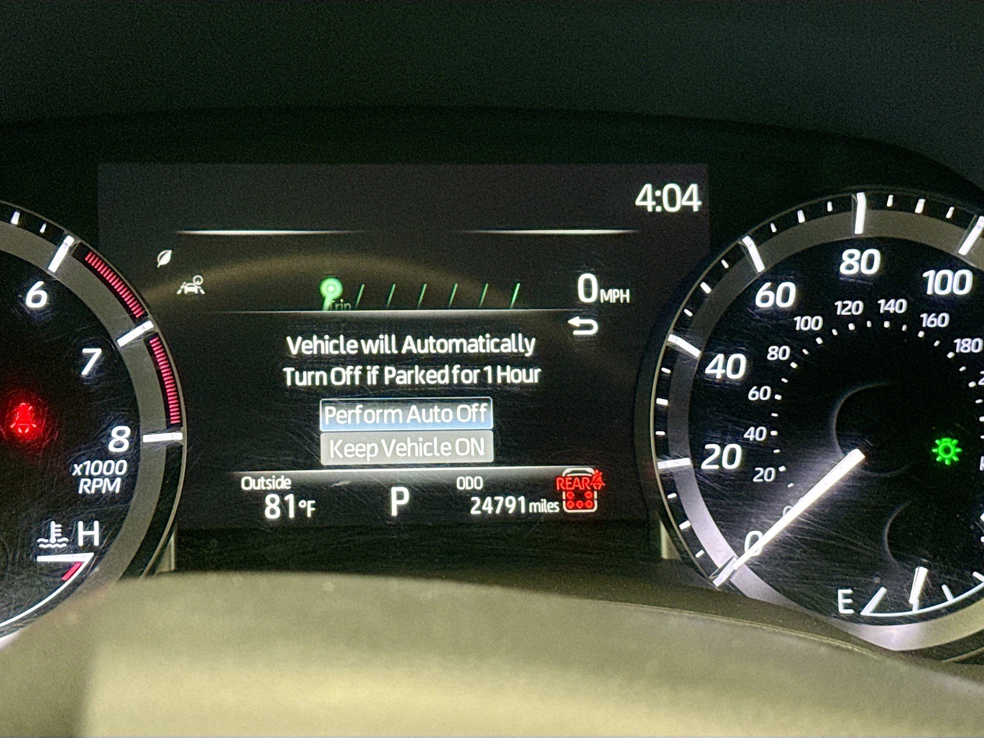 Used 2024 Toyota Highlander XLE image 8