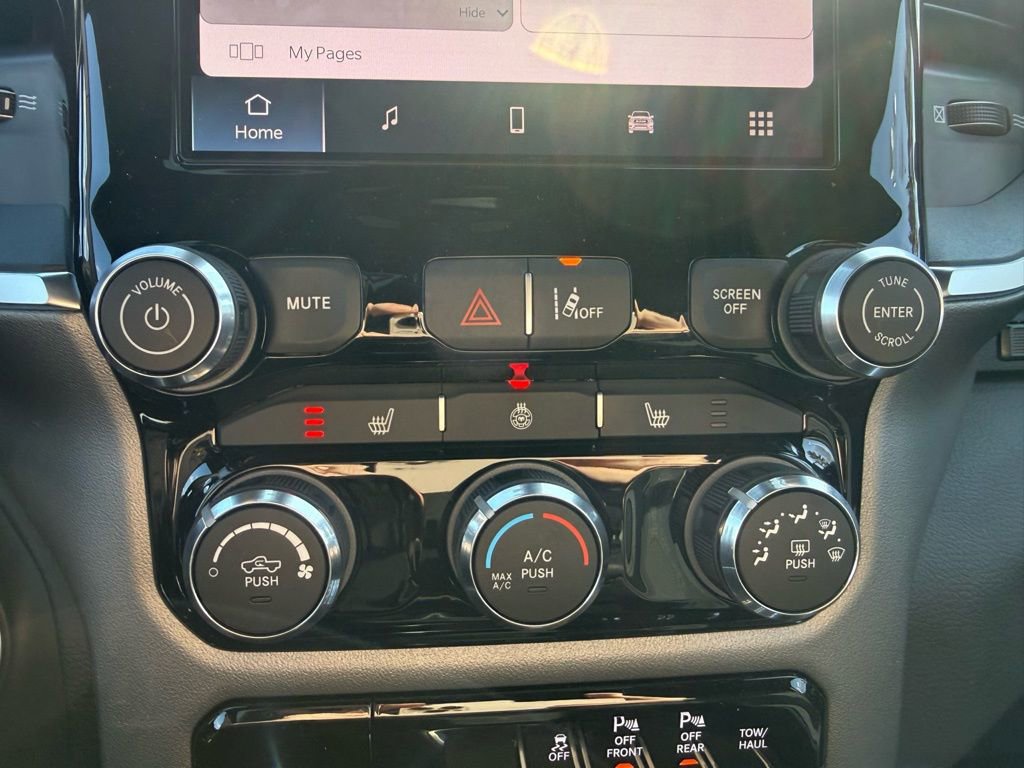 New 2026 RAM 1500 4x4 Crew Cab image 49