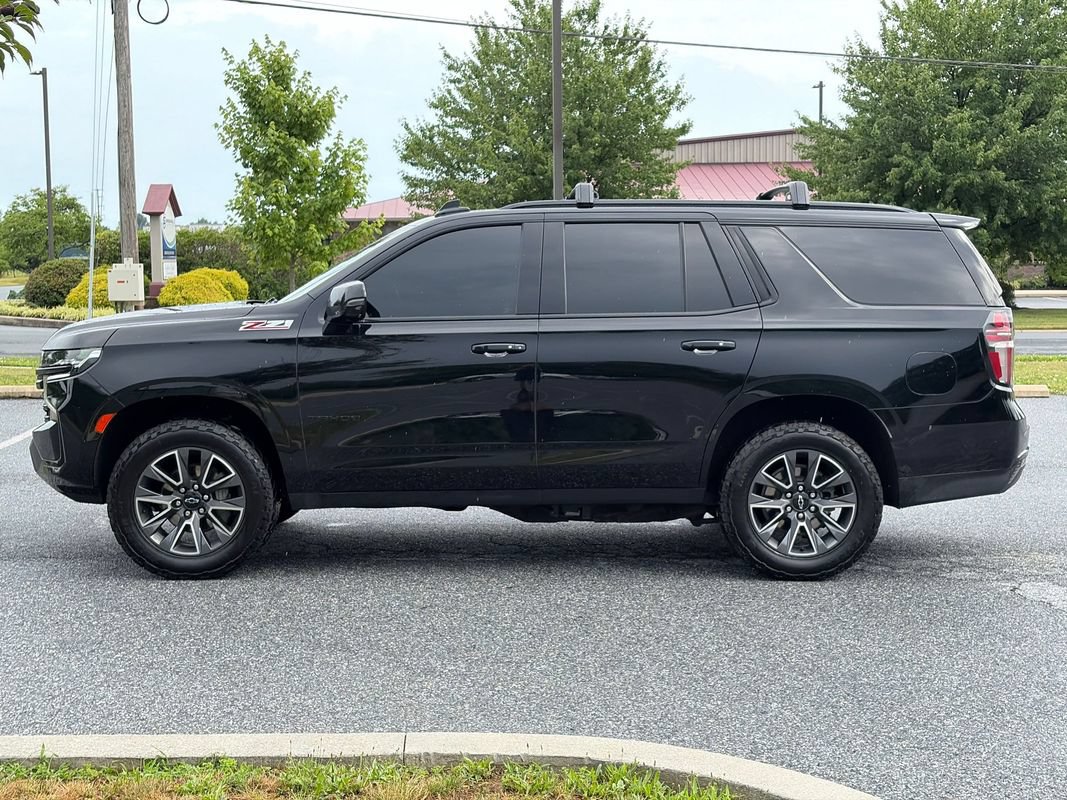 Used 2023 Chevrolet Tahoe Z71 w/ Luxury Package AWD/4WD image 4