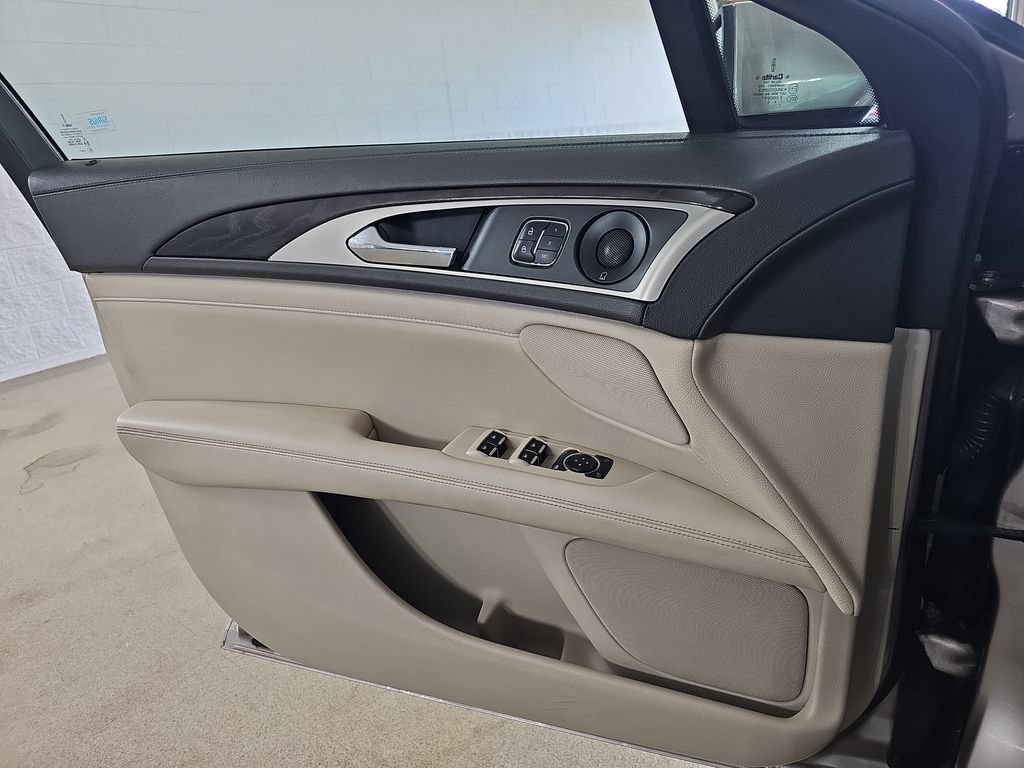 Used 2018 Lincoln MKZ Reserve w/ Climate Package AWD/4WD image 33