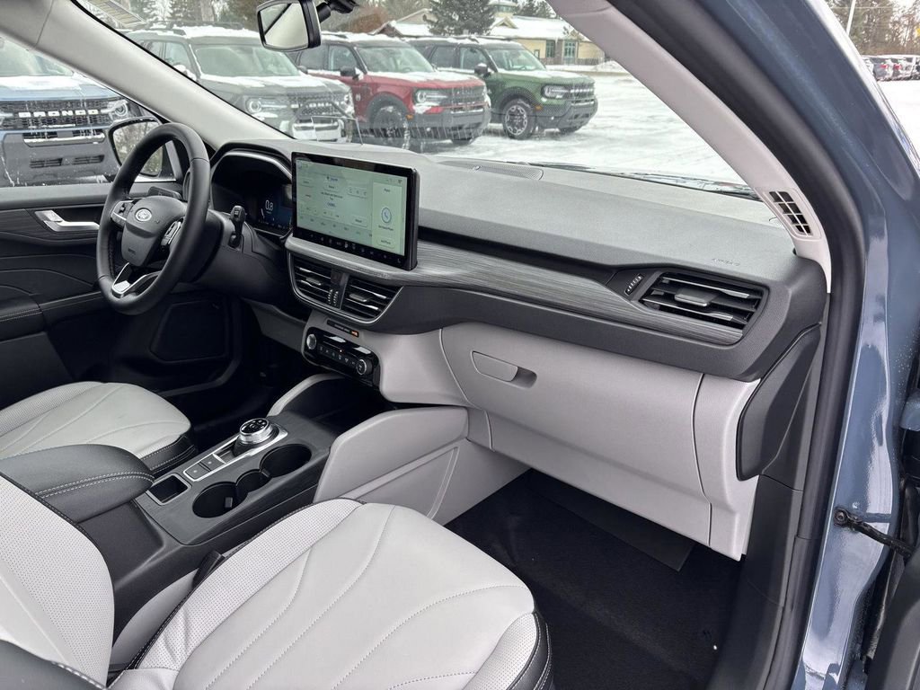 New 2026 Ford Escape Platinum w/ Premium Technology Package image 18