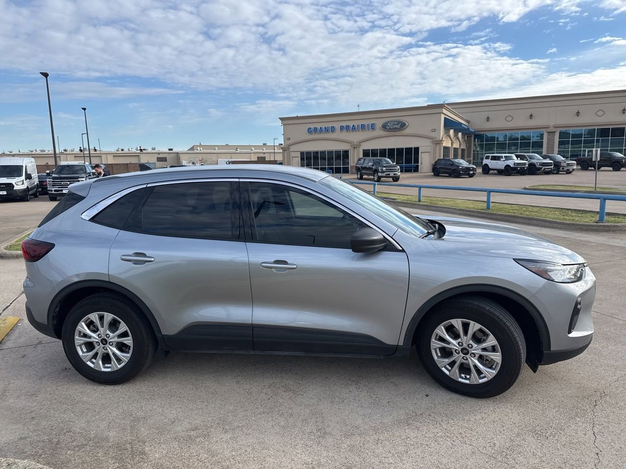 Used 2024 Ford Escape Active image 17