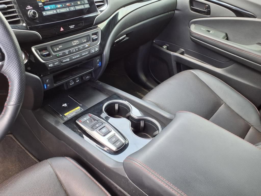 Used 2024 Honda Passport Black Edition image 11