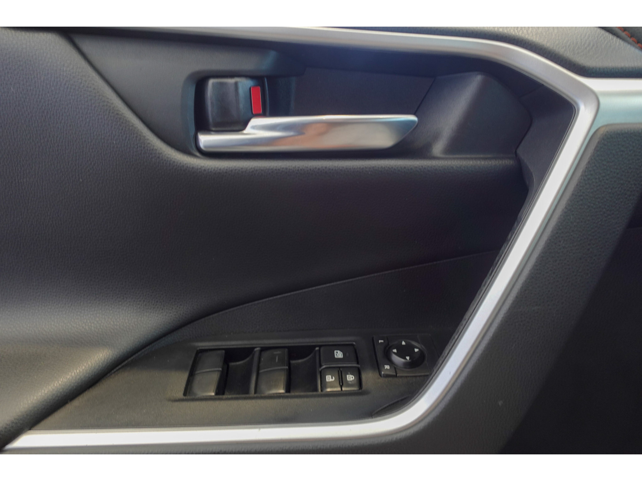 Used 2019 Toyota RAV4 Adventure AWD/4WD image 11