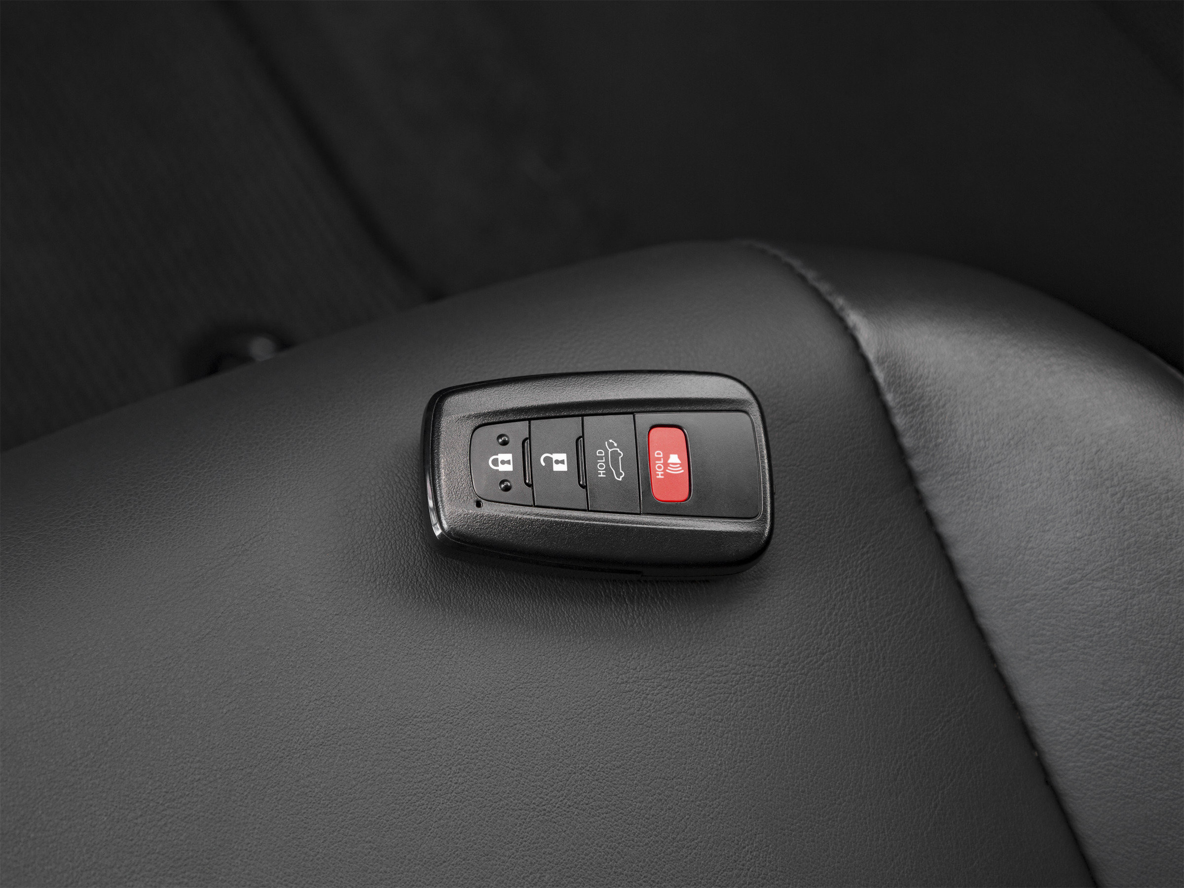 Used 2022 Toyota RAV4 XLE Premium FWD image 39