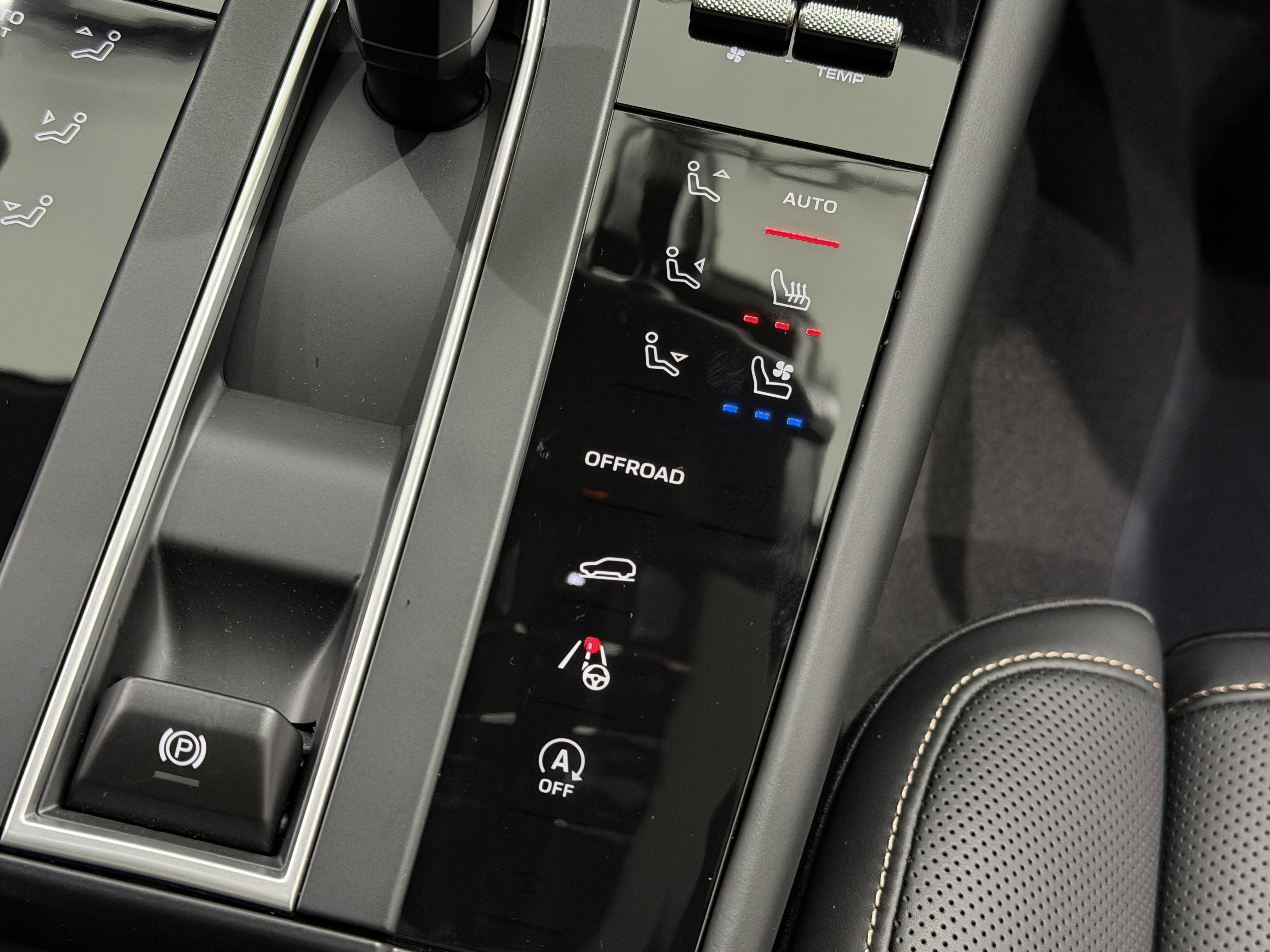 New 2026 Porsche Macan GTS image 43