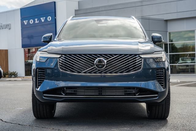 New 2026 Volvo XC90 T8 Ultra image 2