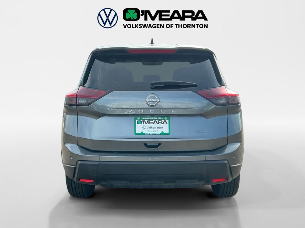 Used 2024 Nissan Rogue S image 4