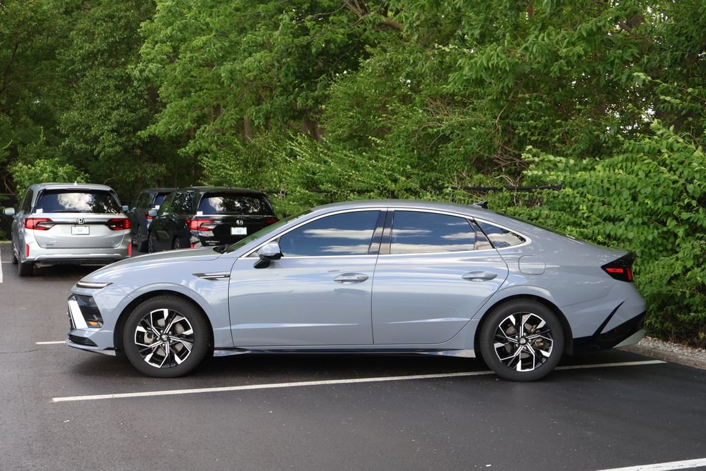 Used 2024 Hyundai Sonata SEL FWD image 4