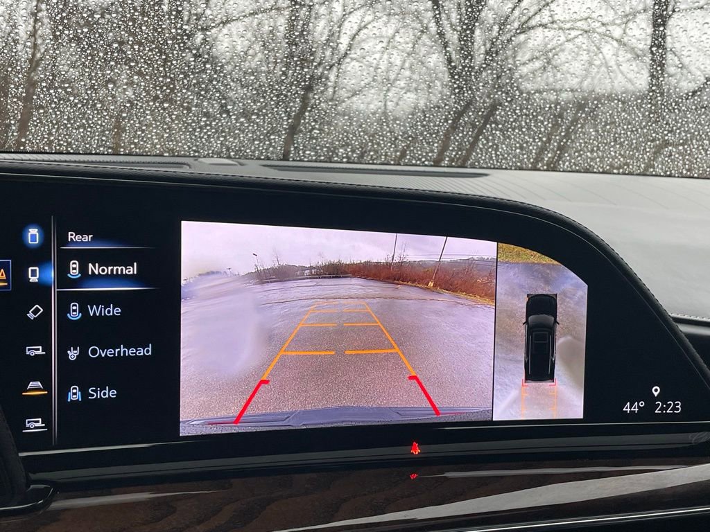 Certified 2022 Cadillac Escalade Sport Platinum w/ LPO, ONYX Package image 49