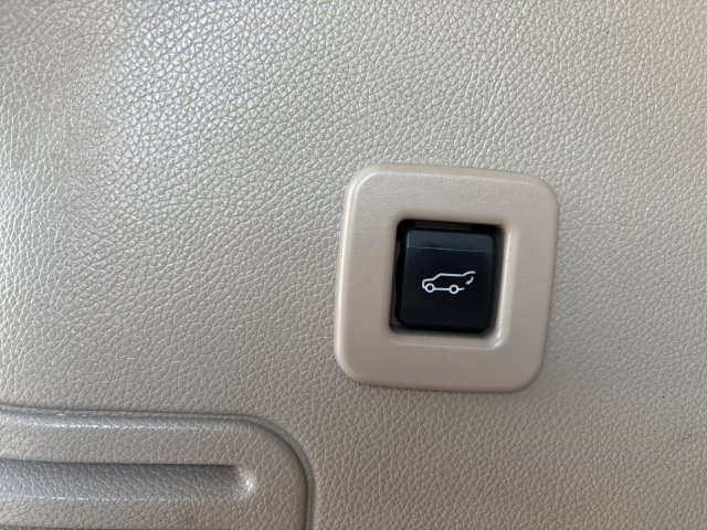 Used 2013 Lincoln Navigator L 2WD w/ HD Trailer Tow Pkg image 18