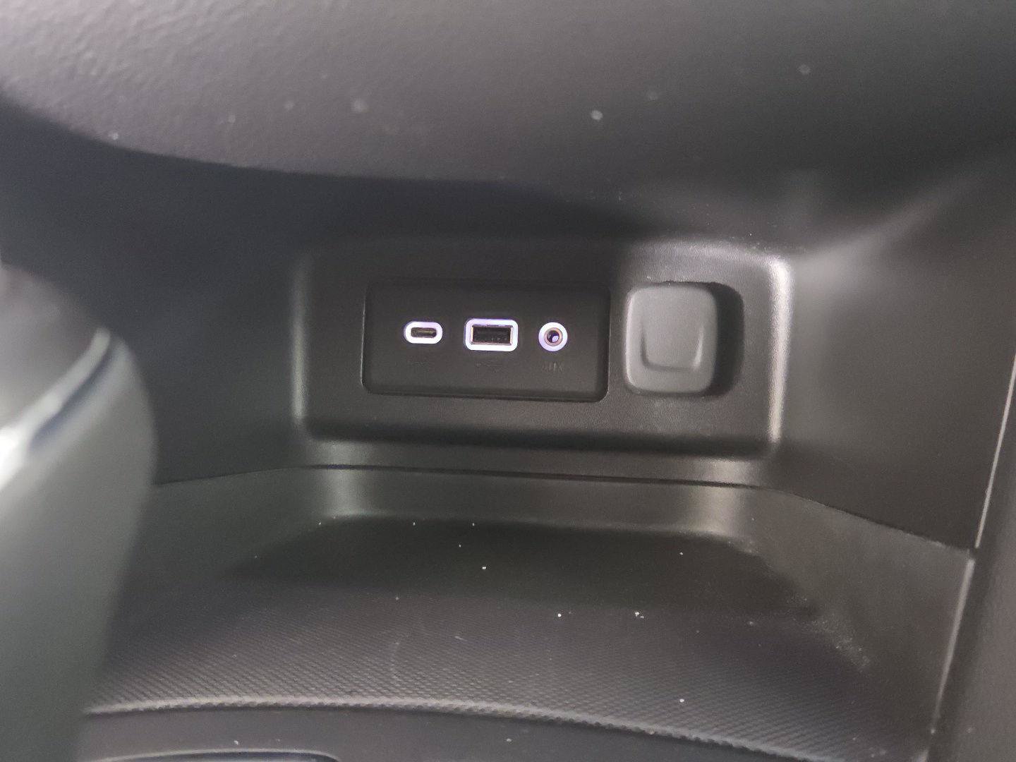 Used 2020 Chevrolet Equinox LT AWD/4WD image 15