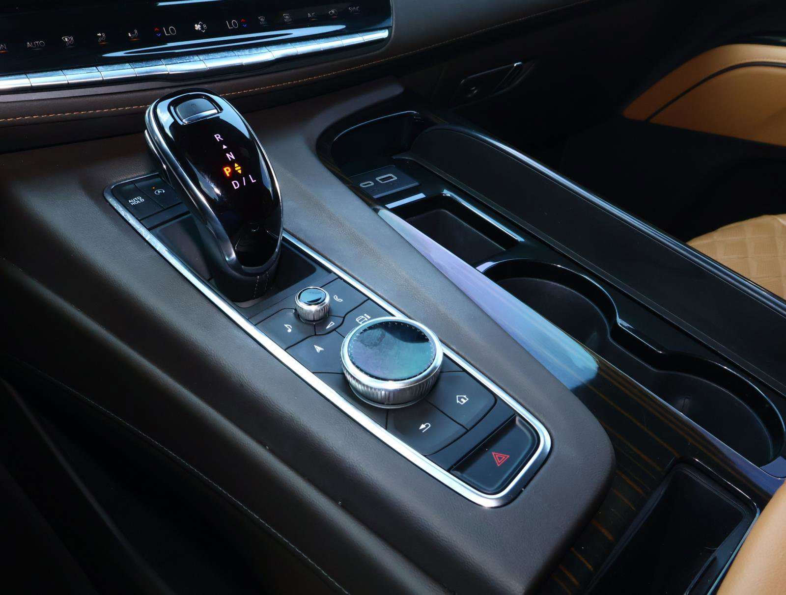 Used 2024 Cadillac Escalade Sport w/ LPO, ONYX Package RWD image 34