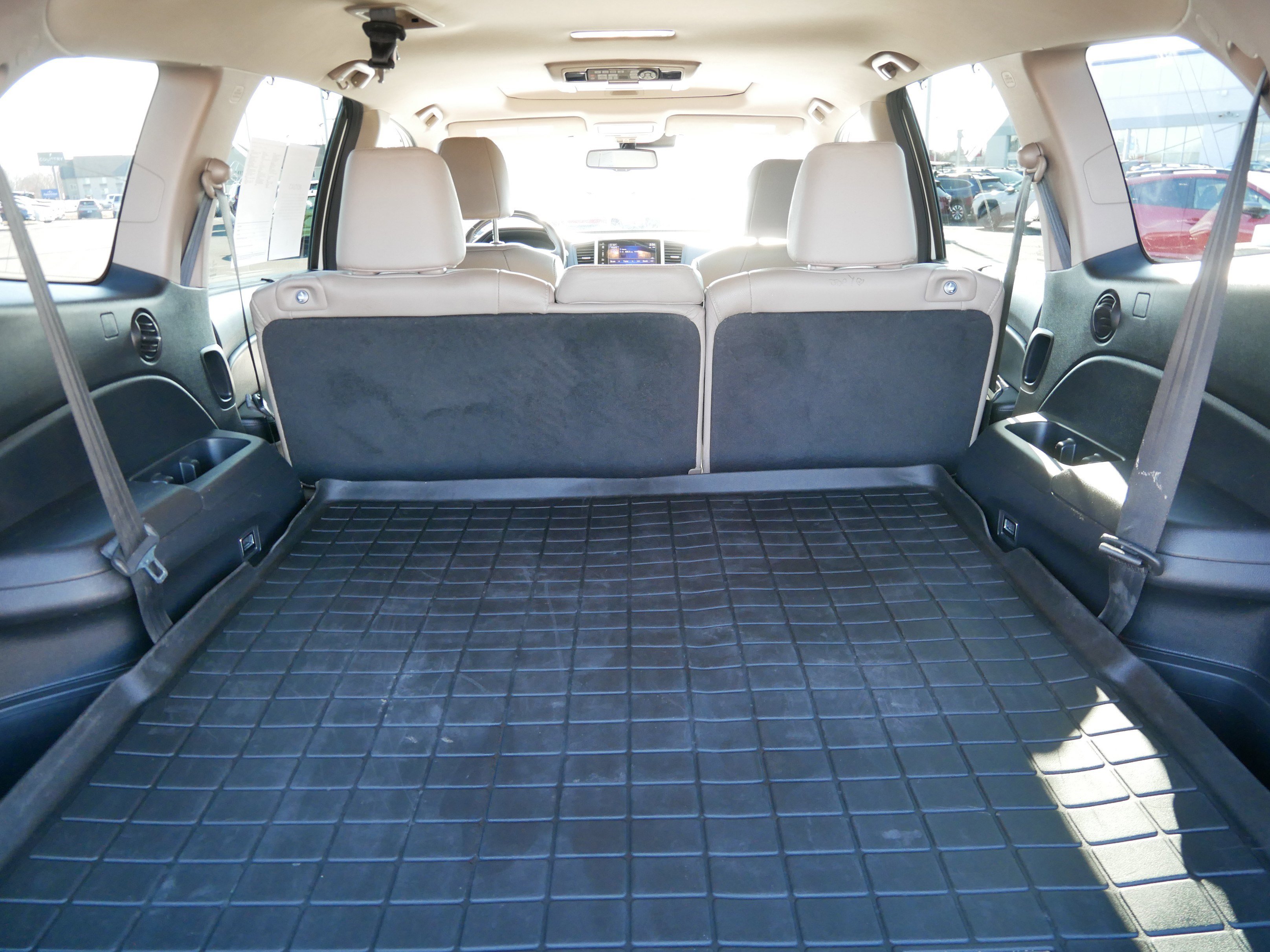 Used 2017 Honda Pilot Touring image 18