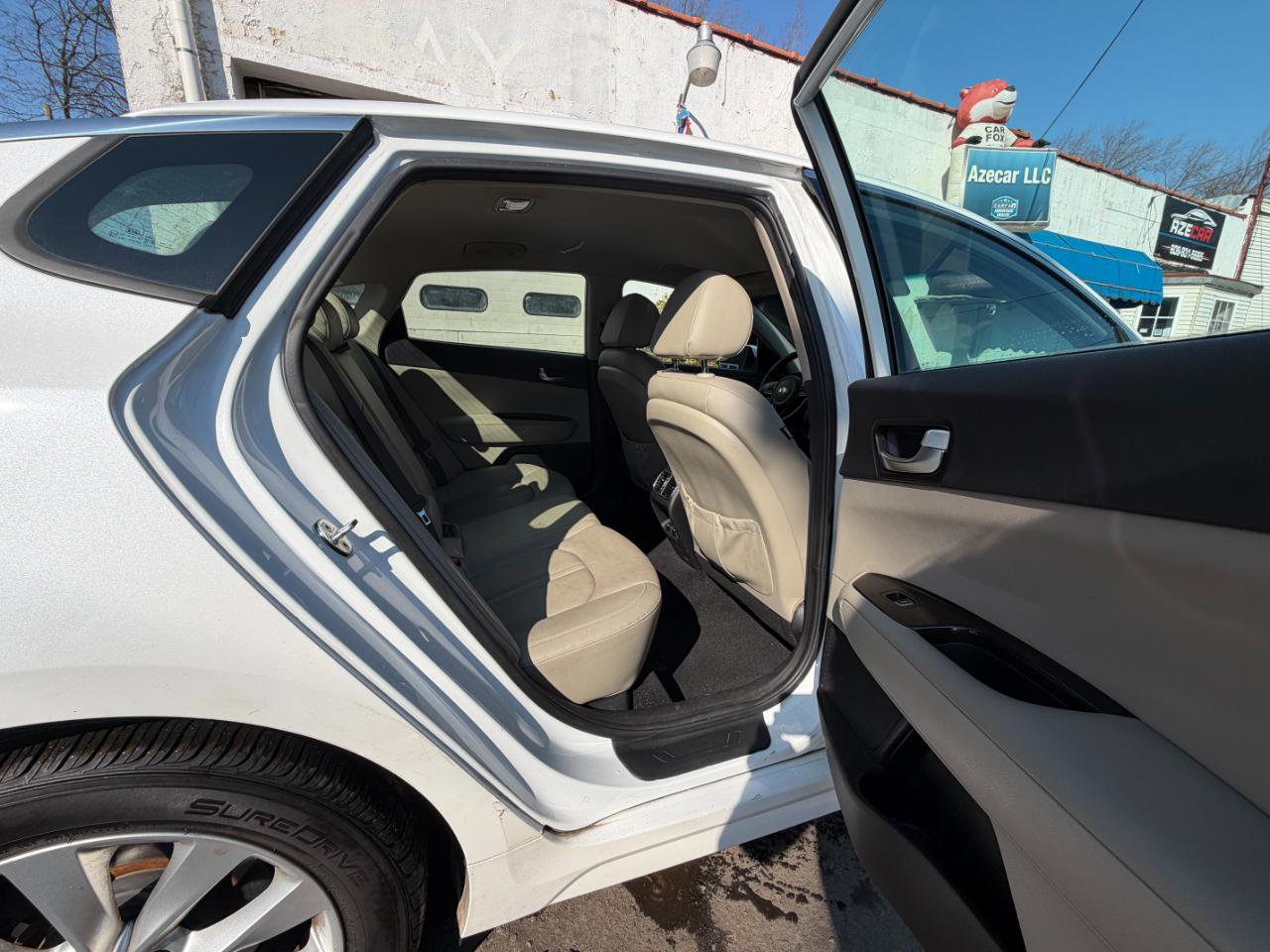 Used 2017 Kia Optima EX image 27